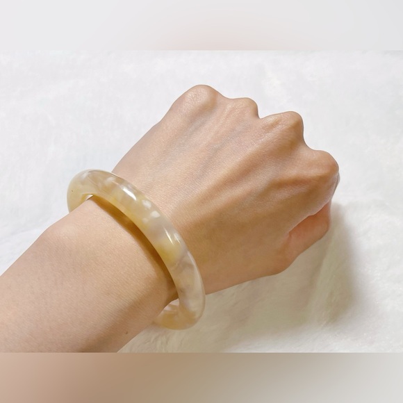 Flower Agate/ Cherry Blossom Agate Bangle - Picture 5 of 6